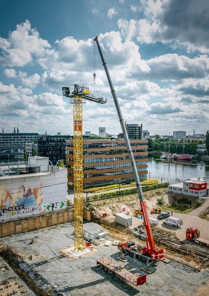 Hüffermann Krandienst: Liebherr flat-top cranes demonstrate their versatility